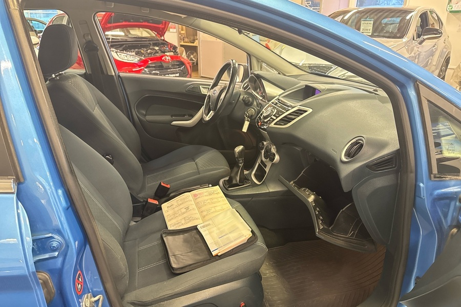 Ford Fiesta vaihtoauto