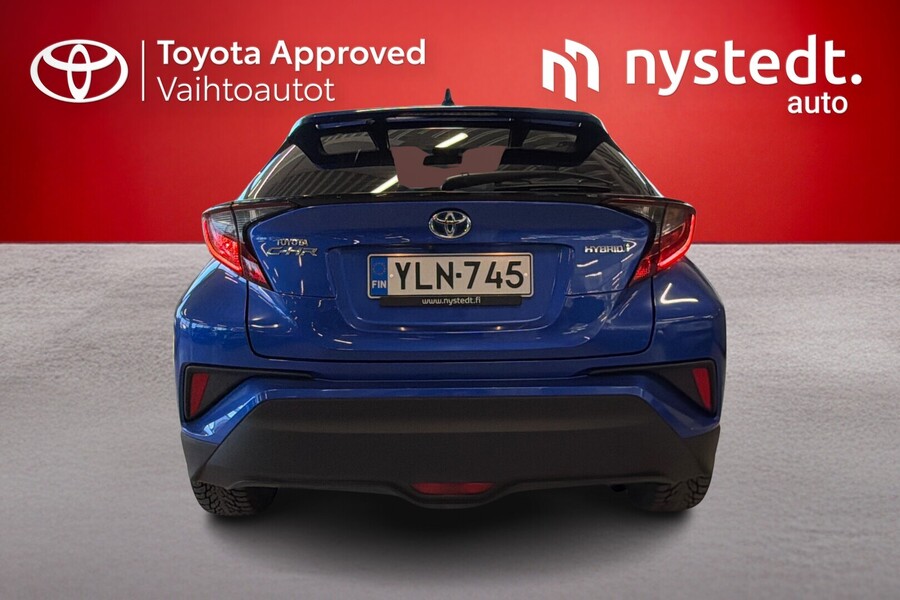 Toyota C-HR vaihtoauto