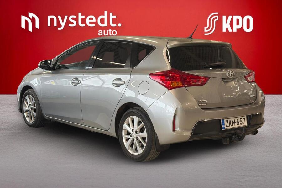 Toyota Auris vaihtoauto
