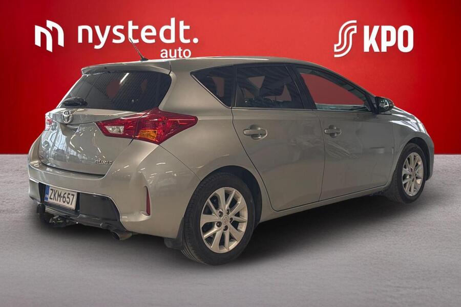 Toyota Auris vaihtoauto