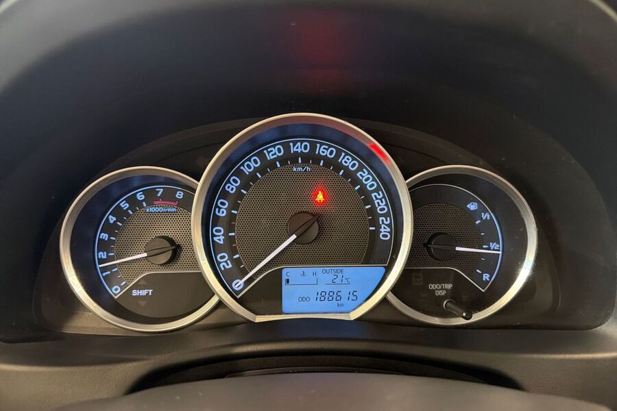 Toyota Auris vaihtoauto