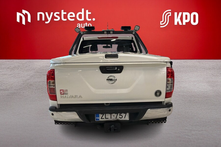 Nissan Navara vaihtoauto