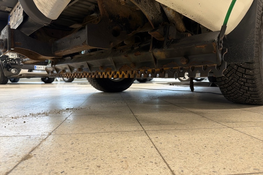 Nissan Navara vaihtoauto