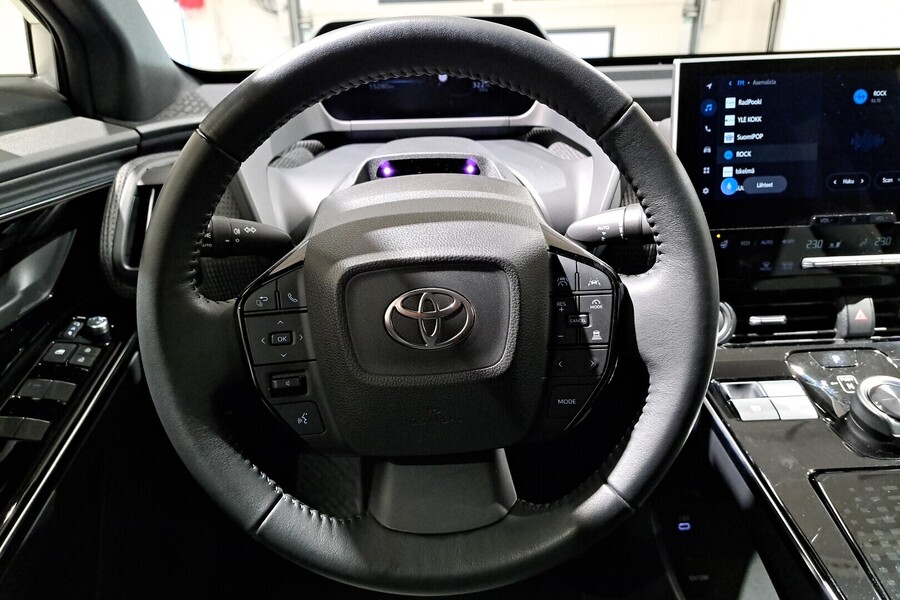 Toyota bZ4X vaihtoauto