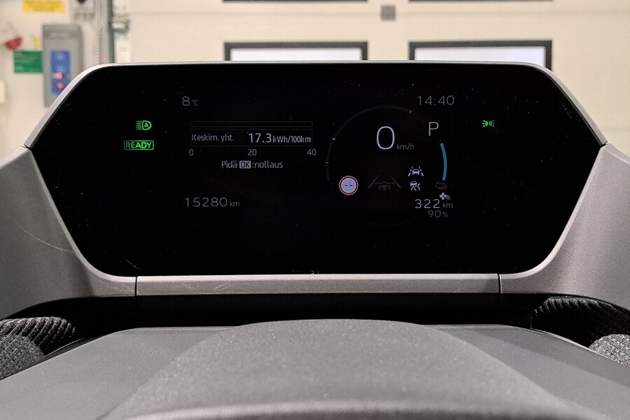 Toyota bZ4X vaihtoauto