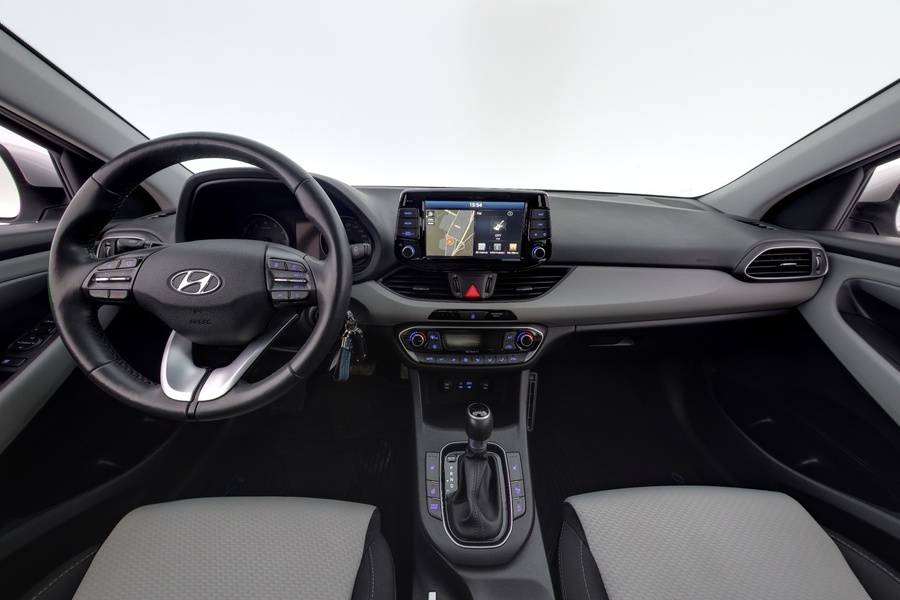 Hyundai i30 5d vaihtoauto