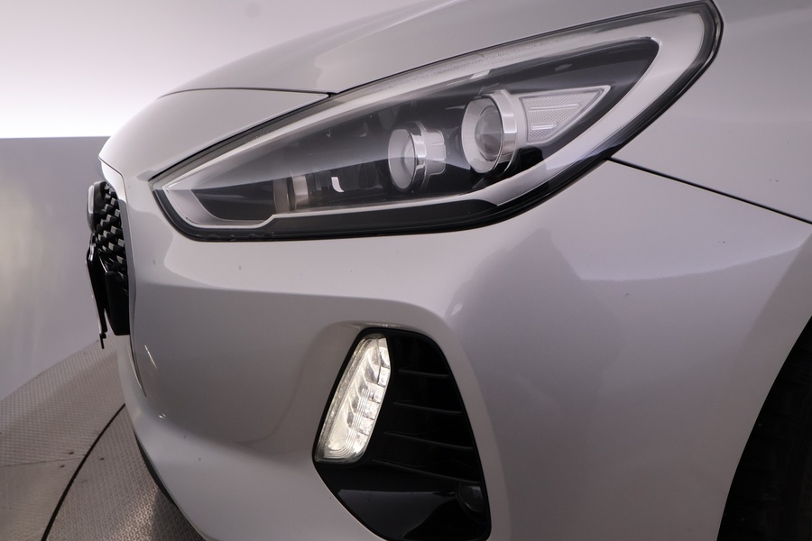 Hyundai i30 5d vaihtoauto