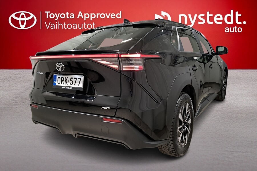 Toyota bZ4X vaihtoauto