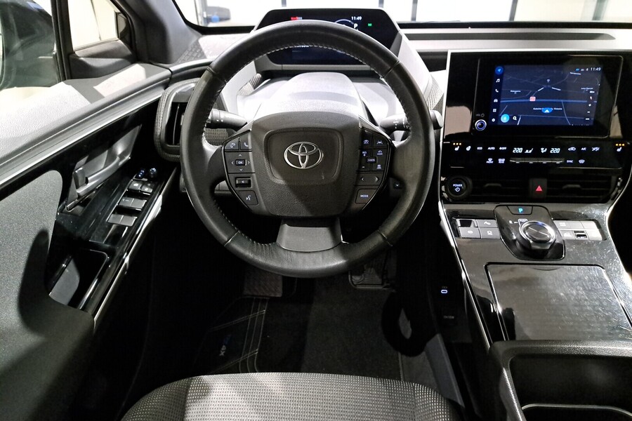 Toyota bZ4X vaihtoauto