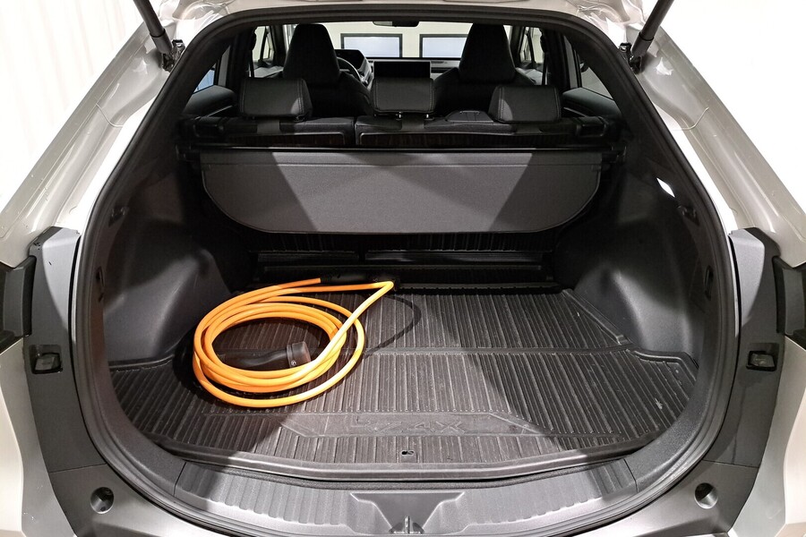 Toyota bZ4X vaihtoauto