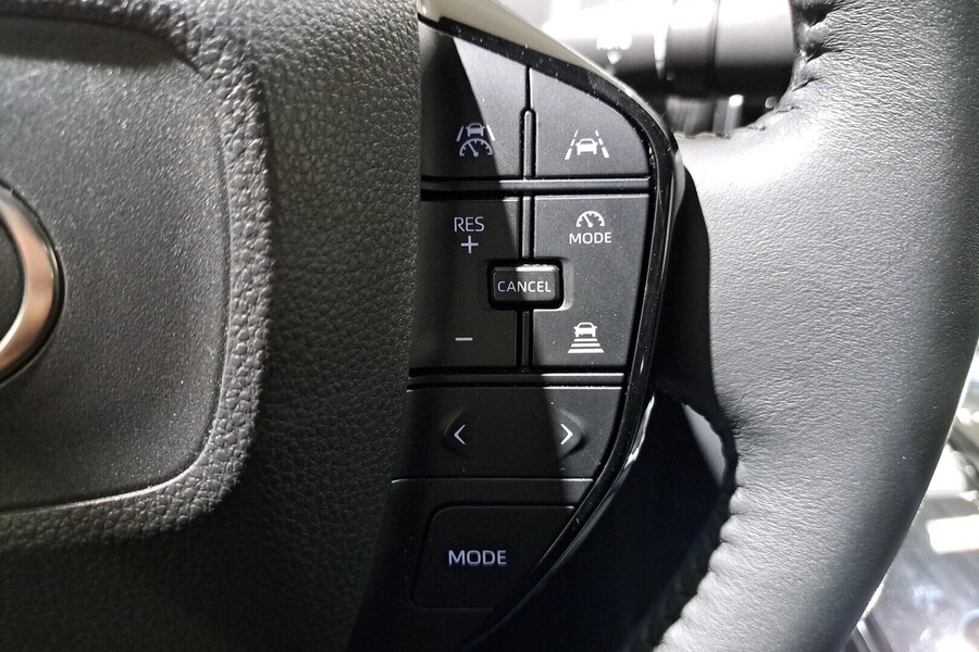 Toyota bZ4X vaihtoauto