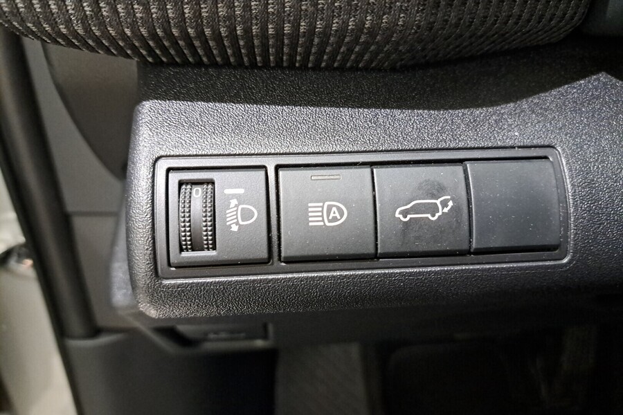 Toyota bZ4X vaihtoauto