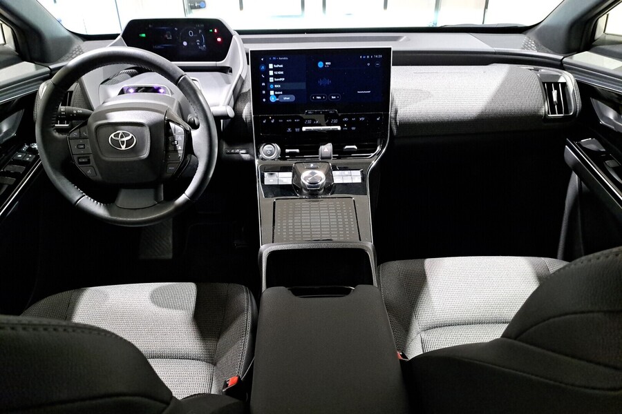 Toyota bZ4X vaihtoauto