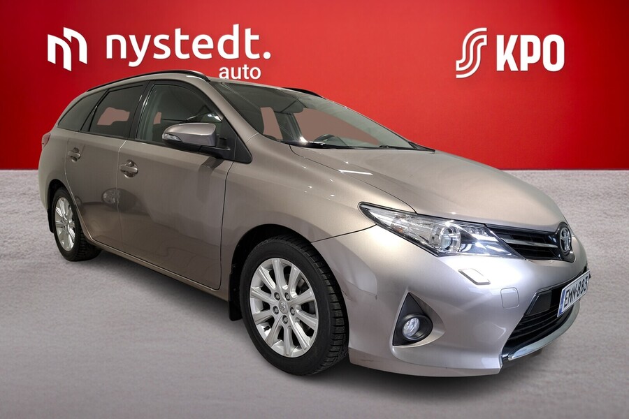 Toyota Auris vaihtoauto