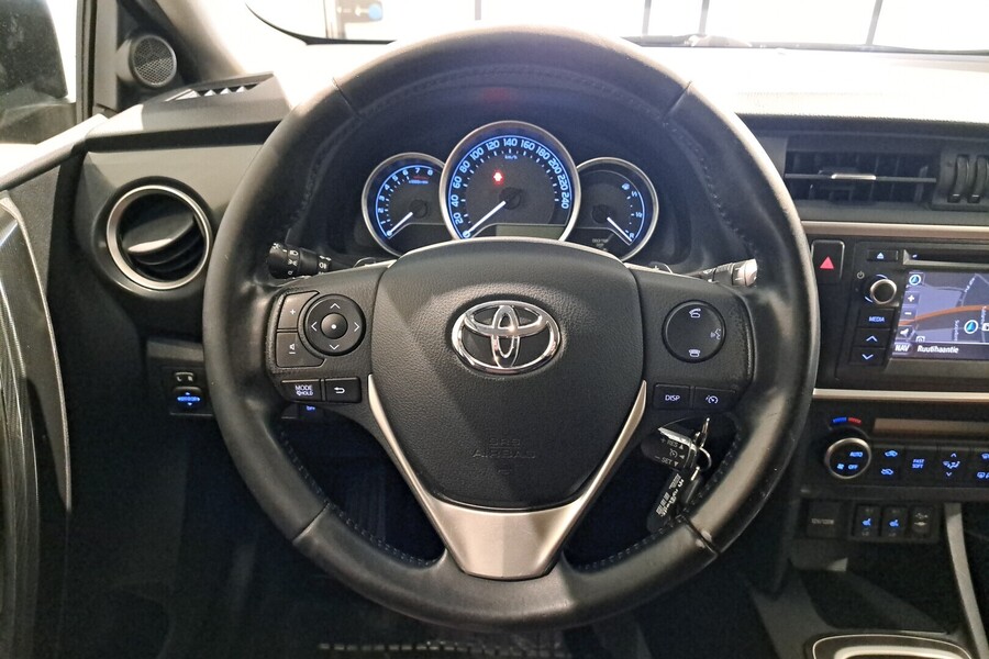 Toyota Auris vaihtoauto