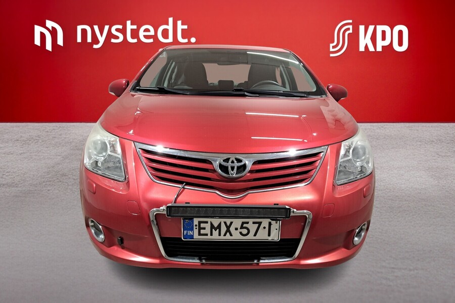 Toyota Avensis vaihtoauto