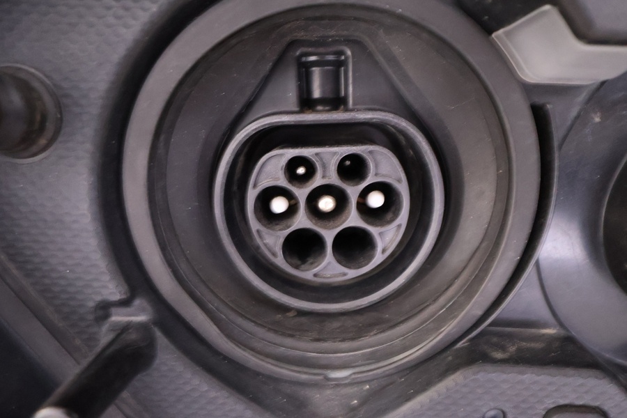 Toyota Prius Plug-in vaihtoauto