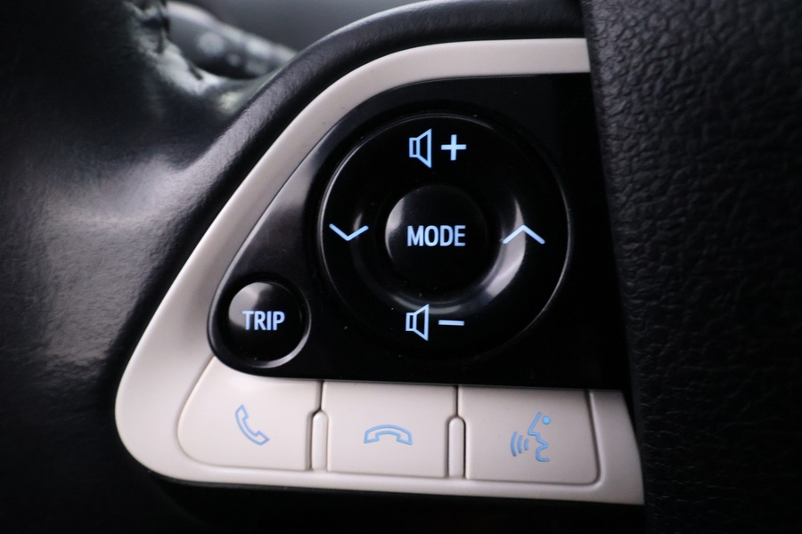 Toyota Prius Plug-in vaihtoauto