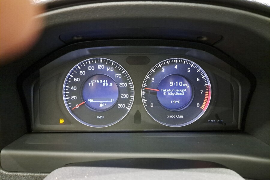 Volvo V70 vaihtoauto