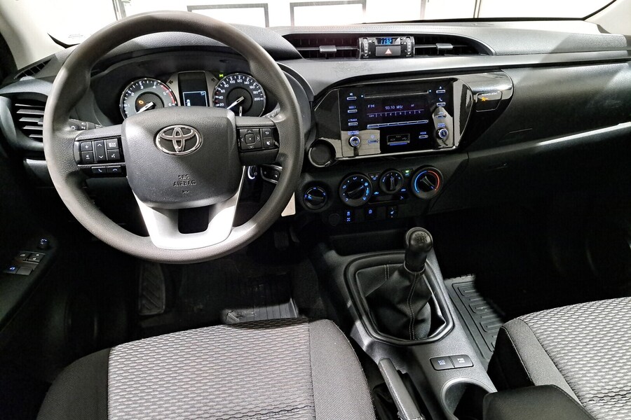 Toyota Hilux vaihtoauto