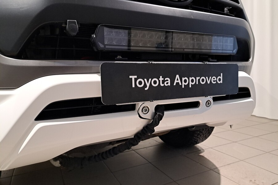 Toyota Hilux vaihtoauto