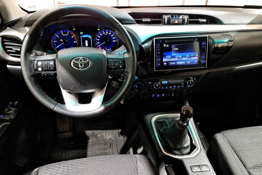 Toyota Hilux vaihtoauto