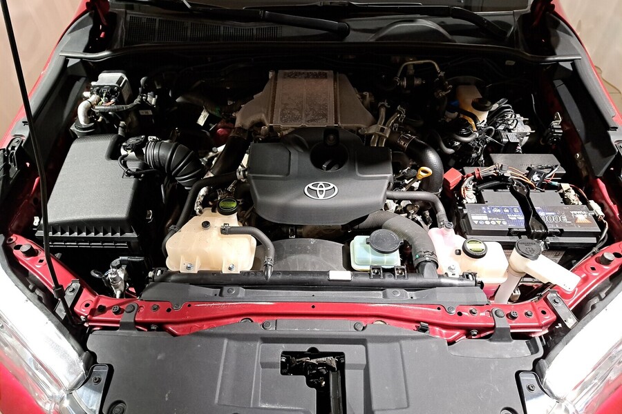 Toyota Hilux vaihtoauto