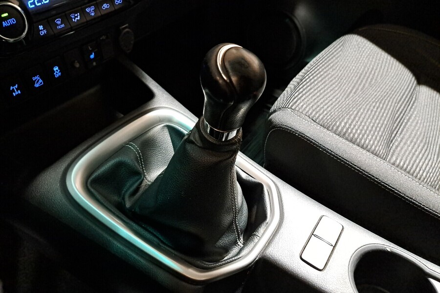 Toyota Hilux vaihtoauto