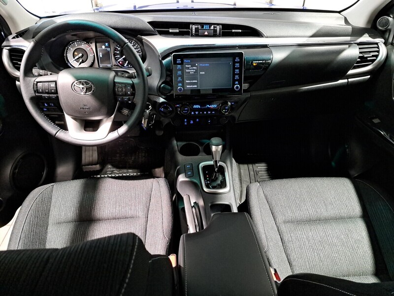 Toyota Hilux vaihtoauto