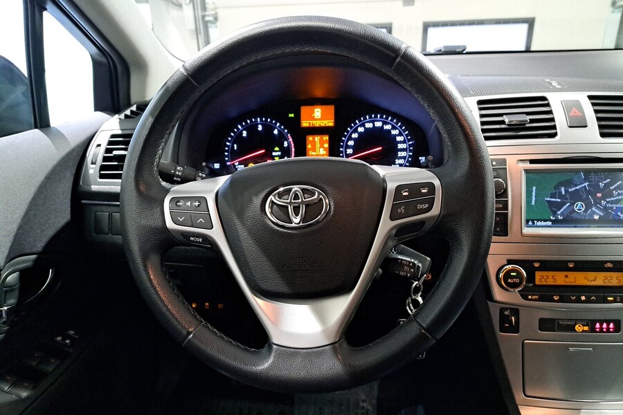 Toyota Avensis vaihtoauto