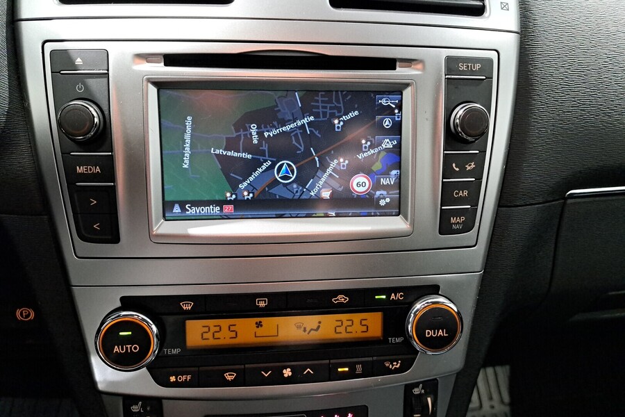 Toyota Avensis vaihtoauto