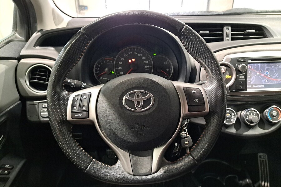 Toyota Yaris vaihtoauto