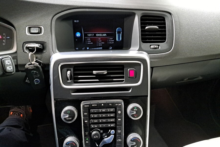 Volvo V60 vaihtoauto