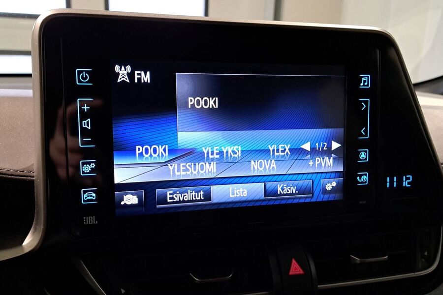 Toyota C-HR vaihtoauto