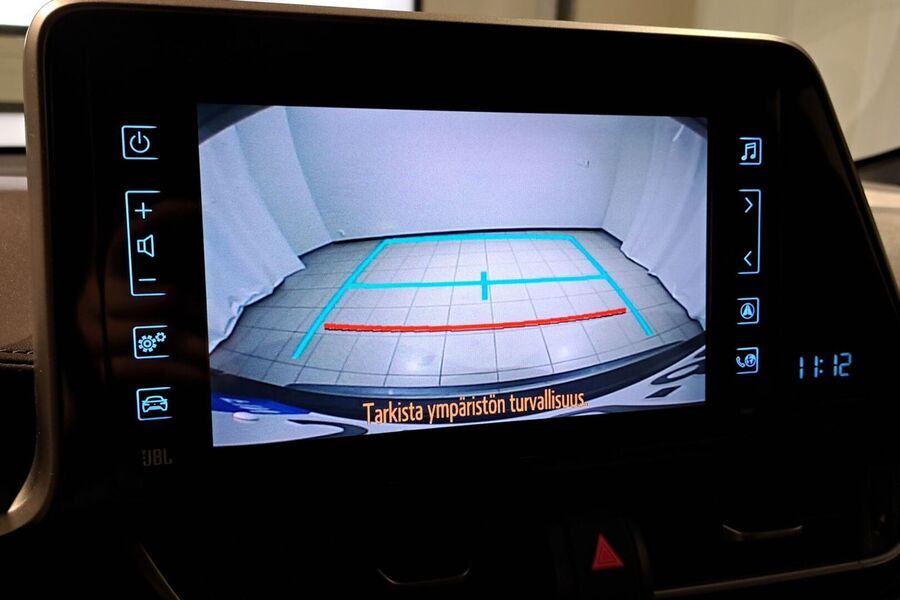 Toyota C-HR vaihtoauto