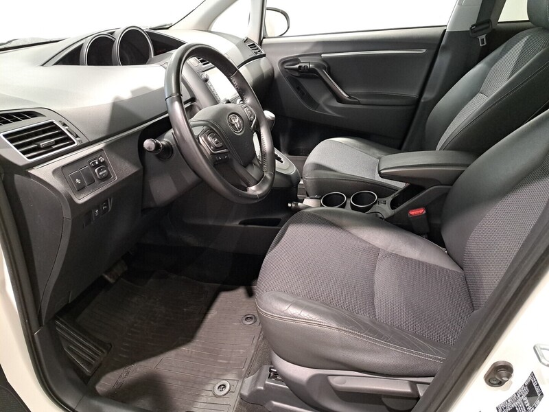 Toyota Verso vaihtoauto