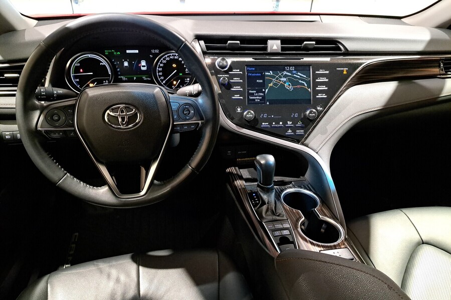 Toyota Camry vaihtoauto