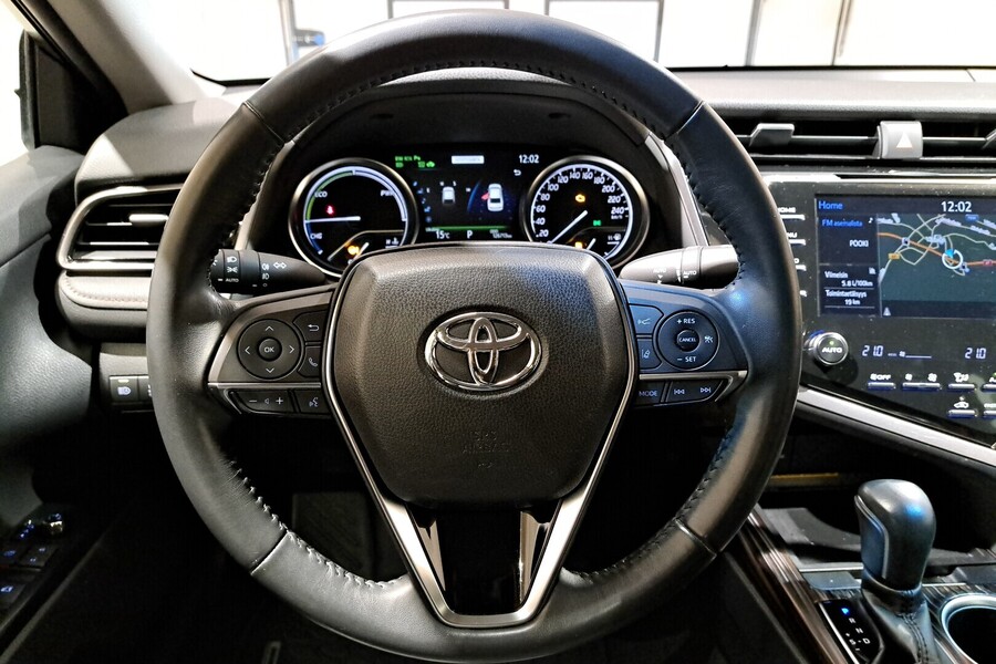 Toyota Camry vaihtoauto