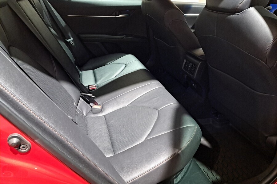 Toyota Camry vaihtoauto