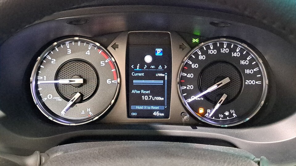 Toyota Hilux vaihtoauto