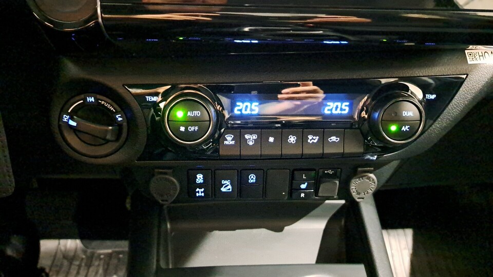 Toyota Hilux vaihtoauto