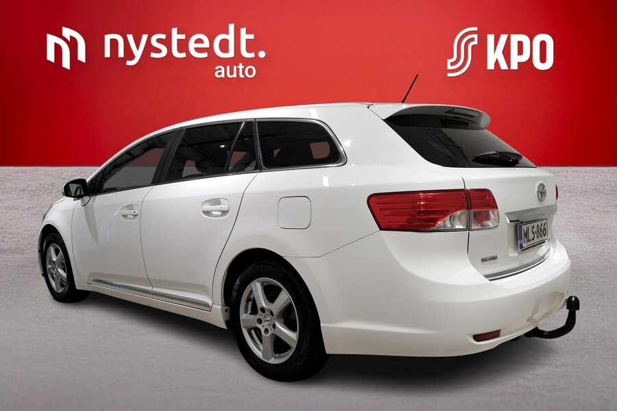 Toyota Avensis vaihtoauto