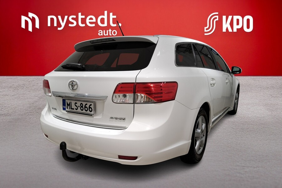 Toyota Avensis vaihtoauto