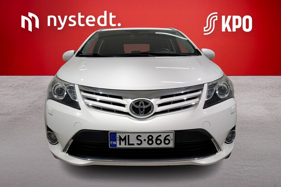 Toyota Avensis vaihtoauto