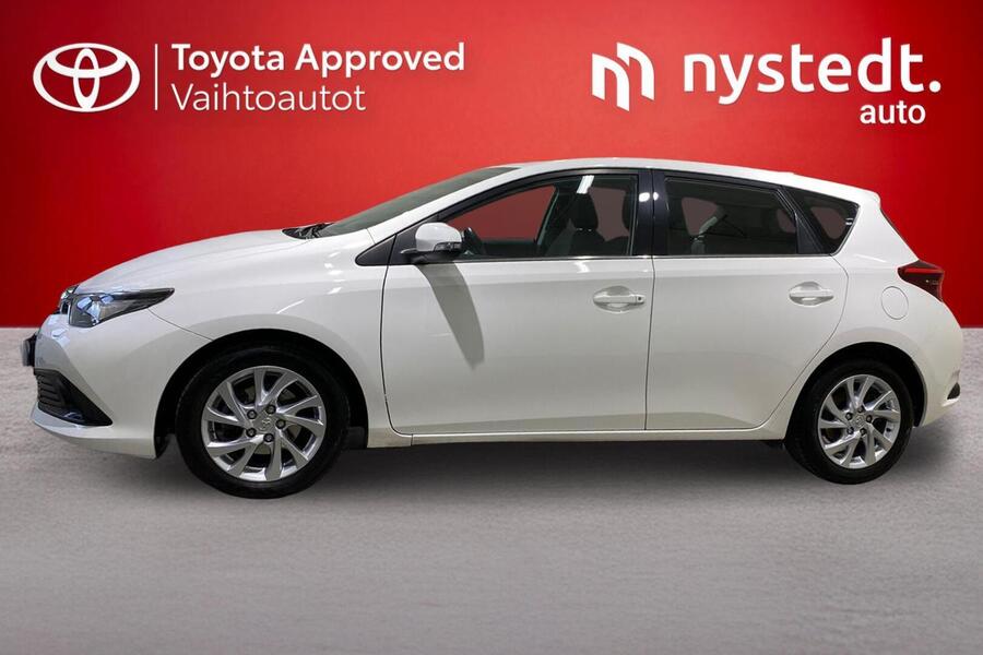 Toyota Auris vaihtoauto