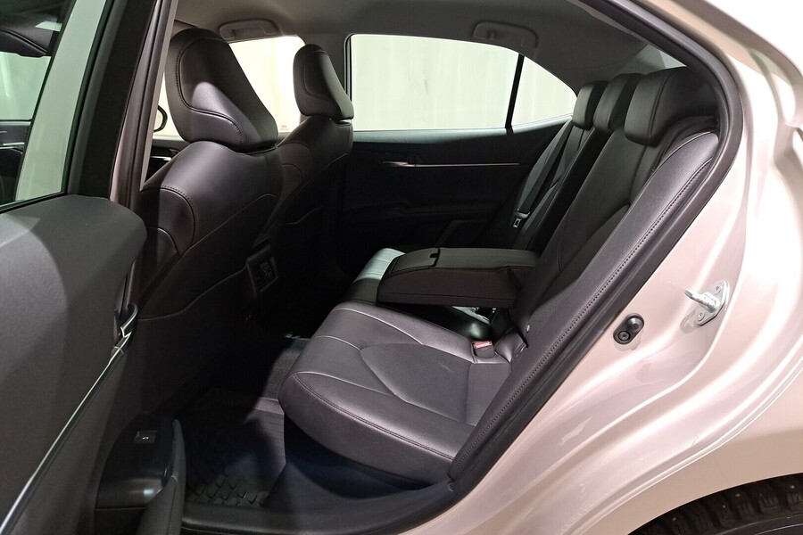 Toyota Camry vaihtoauto