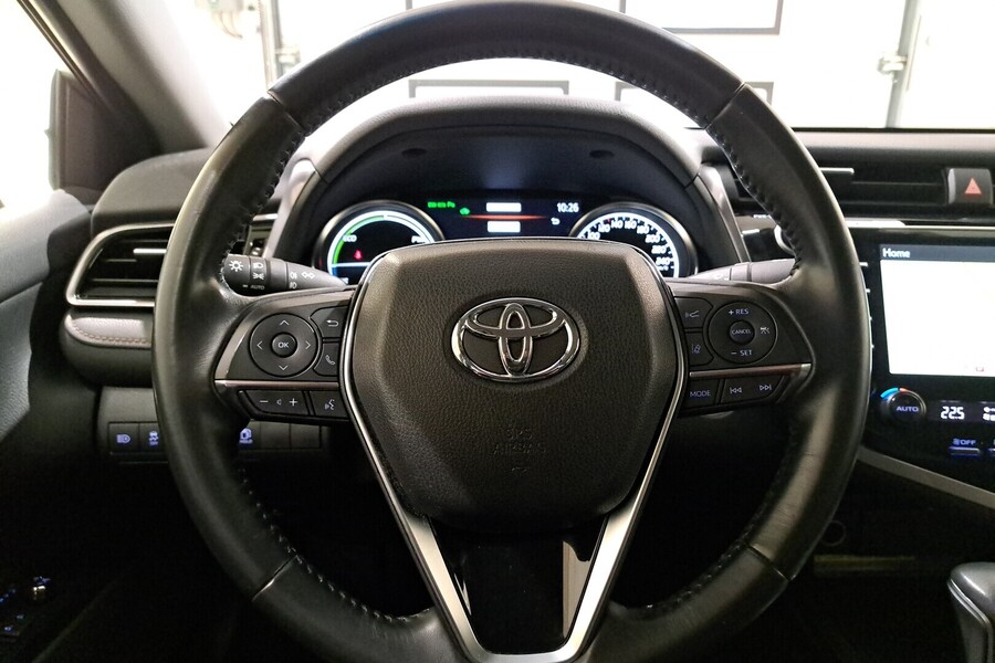 Toyota Camry vaihtoauto