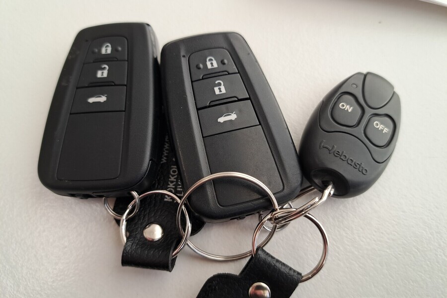 Toyota Camry vaihtoauto