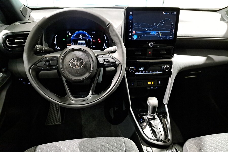 Toyota Yaris Cross vaihtoauto