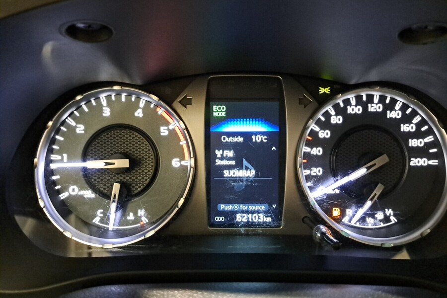 Toyota Hilux vaihtoauto